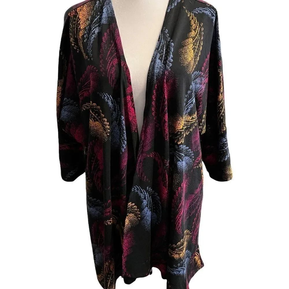 LuLaRoe SzS short raglan sleeve cover/cardigan rich beautiful colors like new